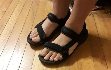 Luna Sandals Review (2023)