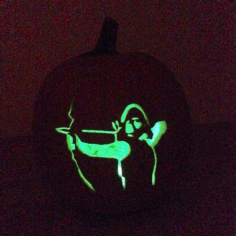 DC Comics Arrow Pumpkin Carving | Halloween Pumpkins