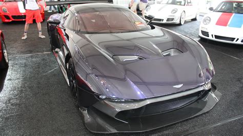 2016 Aston Martin Vulcan | Top Speed