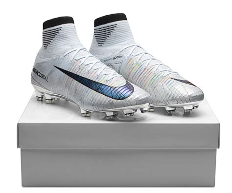 Cristiano Ronaldo Receives Special Edition Mercurial CR7 "Melhor ...