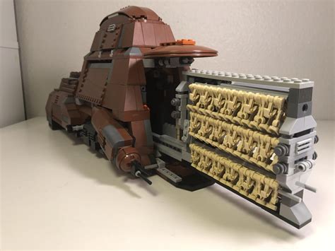 Modified MTT (7662) Holds 36 Droids : legostarwars