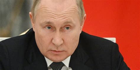 Kremlin Insiders Look for Putin Successor in Case Forced Out: Report - Business Insider