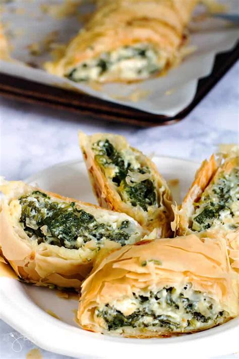 Spinach and Cheese Phyllo Pie | Recipe | Spinach, cheese, Food recipes ...