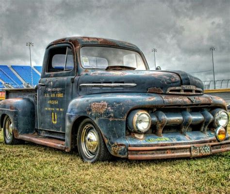 Pin by Garrick Kortgaard on Old Pickups | Classic pickup trucks ...