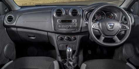 Dacia Sandero Stepway Interior & Infotainment | carwow