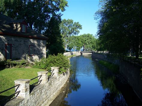 Life on two wheels: Old Lachine Canal