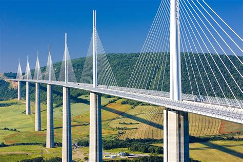 Viaduto de Millau a maior Ponte do Mundo! - Mundo Engenharia