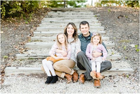 Runge Nature Center Fall Family Session - amandamusselmanphotography.com