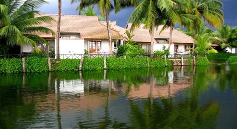 Backwater Ripples | Luxury Spa & Ayurveda Resorts in Kumarakom