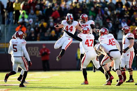 Wisconsin vs. Minnesota 2013 results: Badgers outlast Gophers 20-7 ...