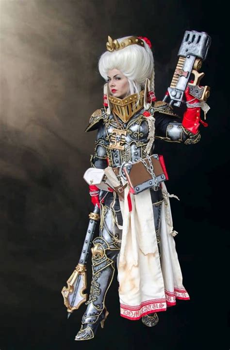 Amazingly Detailed Warhammer 40K Ordo Hereticus Inquisitor Cosplay - Neatorama