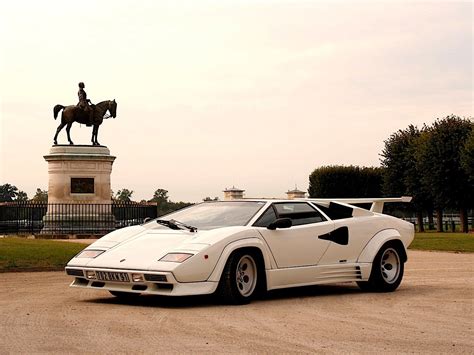 LAMBORGHINI Countach 5000 Quattro Valvole specs & photos - 1985, 1986, 1987, 1988, 1989 ...