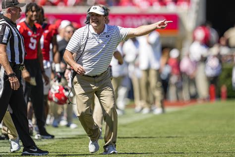 Georgia Football Stays Put in the AP Top 25 Rankings - Sports Illustrated Georgia Bulldogs News ...