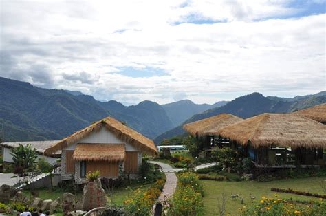 More WOW! Mountain village in Alishan, Taiwan! Been to Alishan? Rate and review it at ...