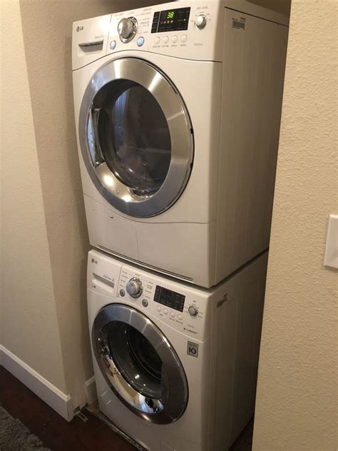 2015 LG Stackable Washer and Dryer for Sale in Tacoma, WA - OfferUp