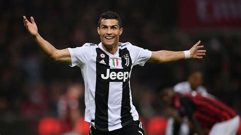 Is Cristiano Ronaldo undergoing another evolution at Juventus ...