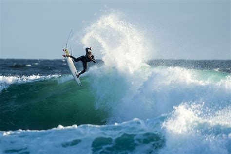 The 10 Best All-Rounder Surfboards for all Levels [Updated] - BookSurfCamps.com