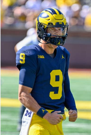 JJ McCarthy Leads Michigan to a Title Win! - The Warrior Messenger