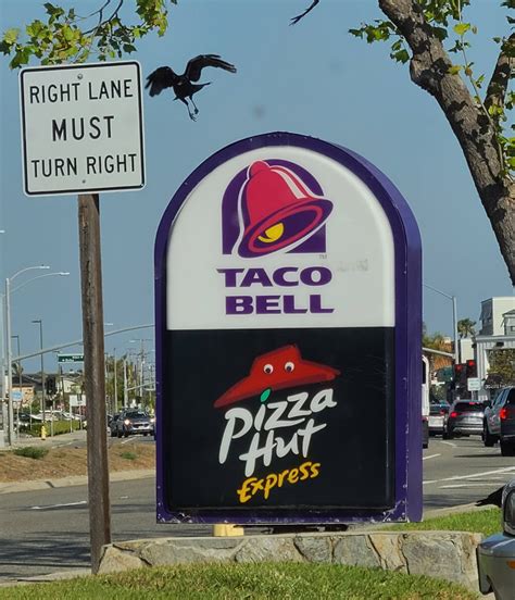 Seal Beach, CA Combination Pizza Hut and Taco Bell sign : r/tacobell