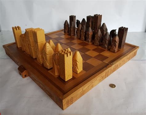 Chess set: solid wooden hand-carved XXL chess set - medieval model ...