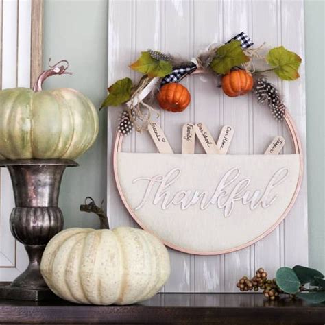 85 Easy Thanksgiving Decorations You Can DIY in 2023