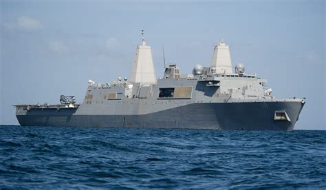 amphibious navy ship pictures - Google Search | Navy carriers, Uss san ...