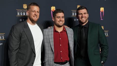 Ultimate Tag: NFL brothers JJ Watt, Derek Watt, TJ Watt host Fox show