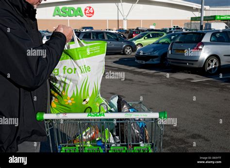 Asda shopping trolley hi-res stock photography and images - Alamy