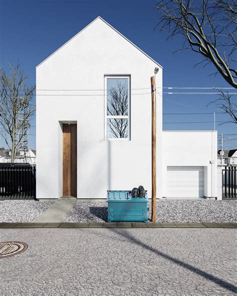 Minimalist house in Japan on Behance