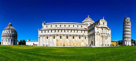 Non solo la Torre di Pisa... Piazza dei Miracoli: i 4 capolavori che il mondo ci invidia