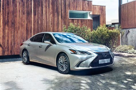 Lexus ES 2024 Colours, Available in 9 Colours in Singapore | Oto