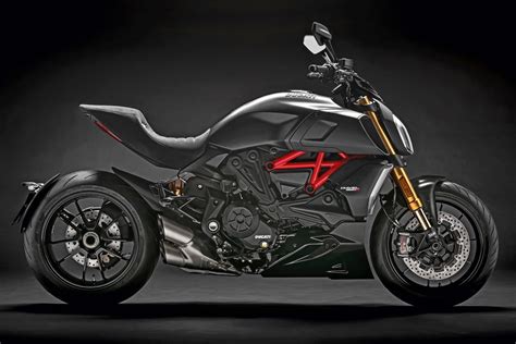 2019 Ducati Diavel 1260 First Look (11 Fast Facts)