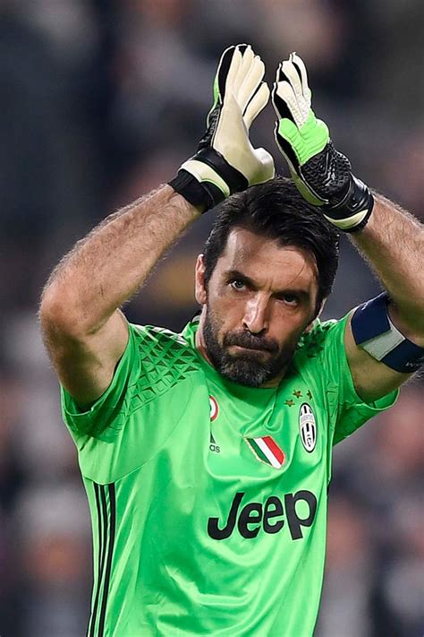 Gigi Buffon, numeri da leggenda | Juventus.com