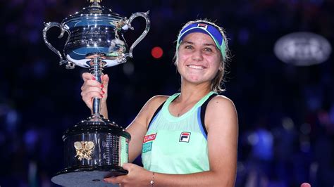 Australian Open 2020: Sofia Kenin defeats Garbine Muguruza to win title | Tennis News | Sky Sports