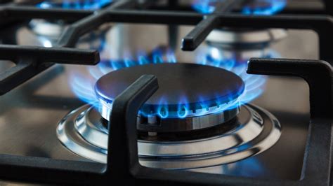 7 Reasons Why Your Gas Burner Isn’t Turning On | Freds Appliance