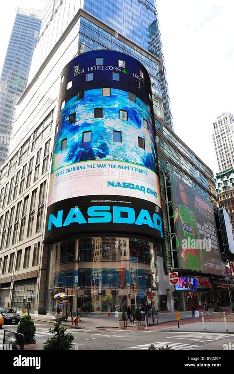 Exterior of nasdaq hi-res stock photography and images - Alamy