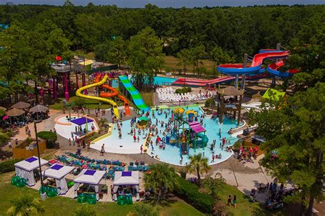 Coconut Bay - Hurricane Harbor Splashtown