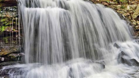 The 14 Best Waterfalls in MA for a Gorgeous Day Out