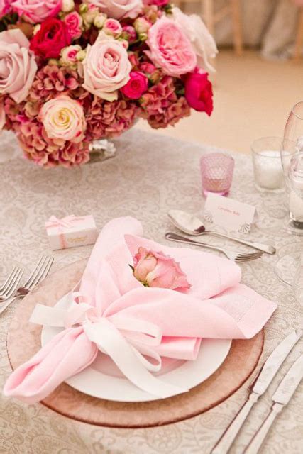 6 Stunning Wedding Napkin Folds