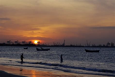 Tamilnadu Tourism: Harbour Beach, Thoothukudi