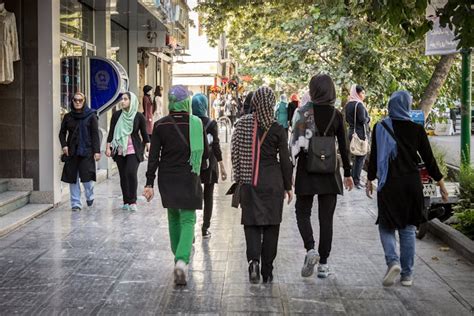 Iranian women risk arrest: Daughters of the revolution