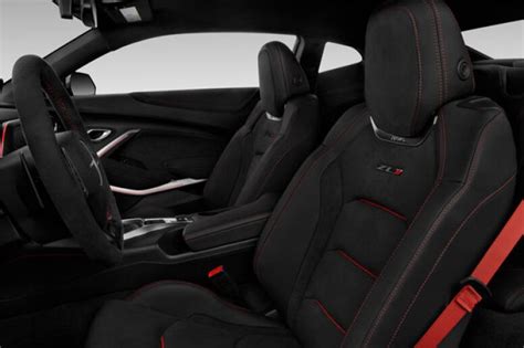 2022 Chevrolet Camaro: 146 Interior Photos | U.S. News