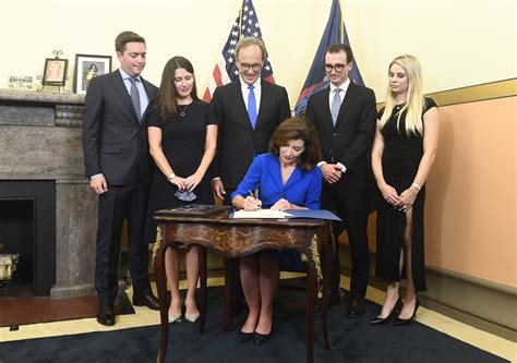 Kathy Hochul Sworn In As New York’s First Female Governor As Cuomo ...