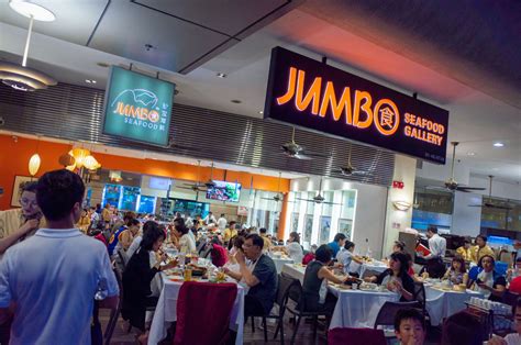 Singapore Clarke Quay, Chili Crab at “Jumbo Seafood” – OWL Magazine