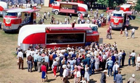 Video: The GM Futurliners and the Parade of Progress | Mac's Motor City ...