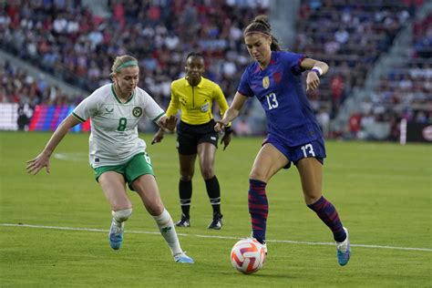 Female soccer players earn 25 cents to the dollar of men at World Cup ...