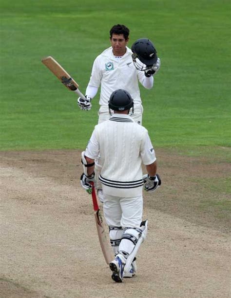 Ross Taylor celebrates his century | ESPNcricinfo.com