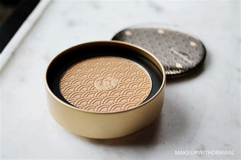 Guerlain Terracotta Gold Light Bronzer (Holiday 2017) | Makeup Withdrawal