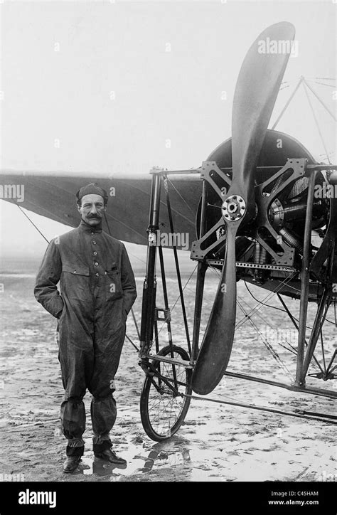 Aviation pioneer Louis Bleriot with his 'Monoplane' Stock Photo - Alamy