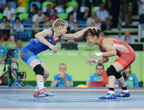 File:Wrestling at the 2016 Summer Olympics, Stadnik vs Tosaka 6.jpg - Wikimedia Commons